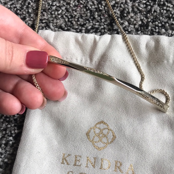 Kendra Scott Gold Choker Graham Necklace - Picture 3 of 9